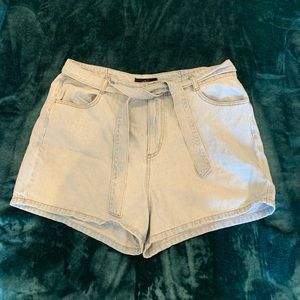 High waisted denim jean shorts